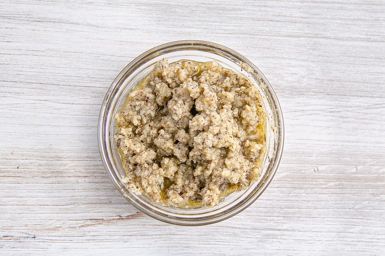 Chicken savoy seasoning in a small glass bowl.